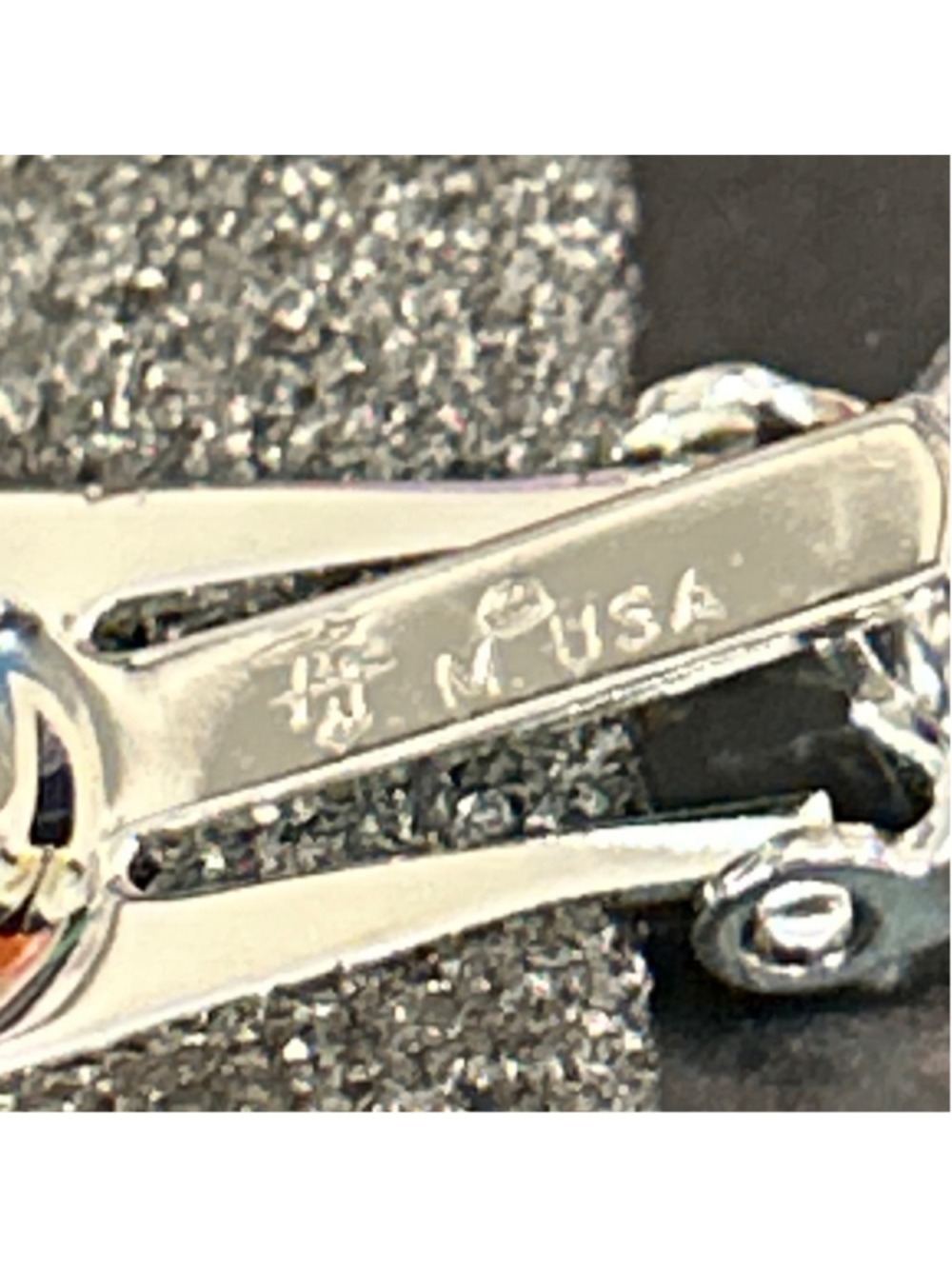 Women's John Medeiros Silver Gold Tone Crystal Clip-On Earrings One Size - Picture 8 of 8